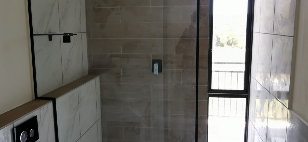 Black shower panel