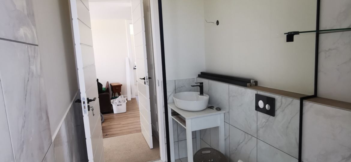Black shower panel